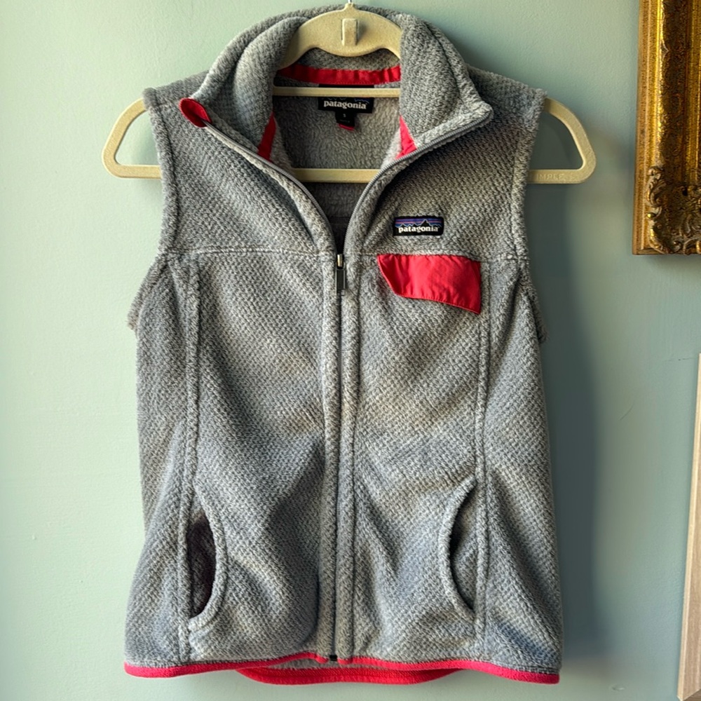 Patagonia Re-Tool Grey and Pink Fleece Vest